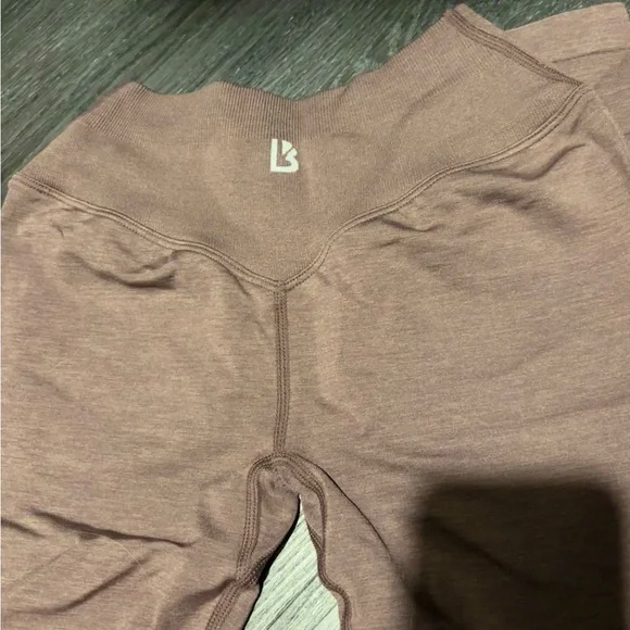 BUFFBUNNY Snatched Seamless Leggings in Mocha Berry - Picture 4 of 4